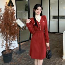 RM29114#大码女装2023秋冬中长款红色新年毛衣裙遮肉显瘦拼接连衣裙