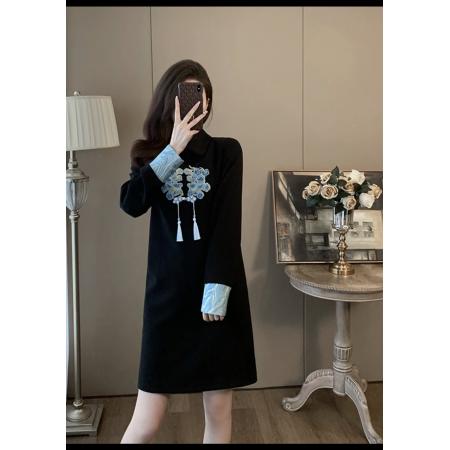 RM31091#新中式重工国风刺绣连衣裙秋冬新款高级感设计感气质小个子小黑裙