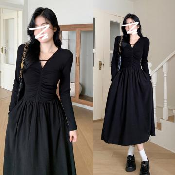 RM33647#赫本风法式黑色长袖连衣裙子女装秋冬季高级感长裙