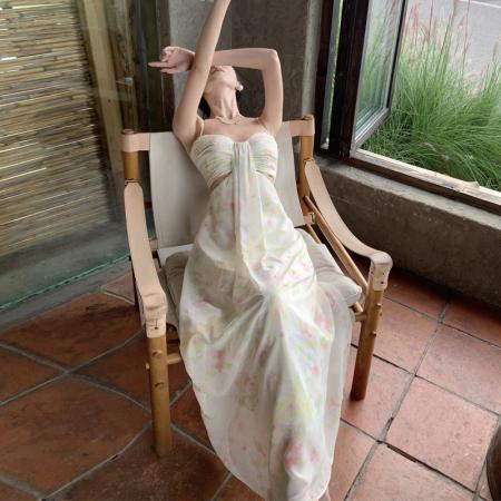 RM32641#法式绝美碎花吊带连衣裙性感露背沙滩裙三亚海边度假拍照长裙子仙