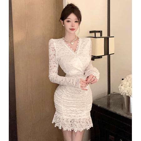 RM32889#新款纯欲V领褶皱鱼尾荷叶边蕾丝包臀连衣裙女