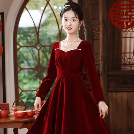 RM32982#敬酒服新娘酒红色平时可穿订婚连衣裙法式丝绒新款蝴蝶结2023红裙