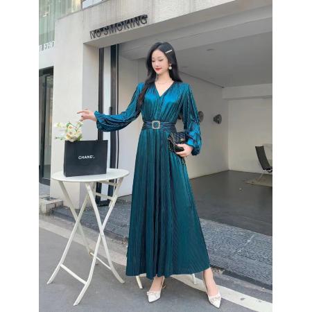 RM33016#长袖V领纯色连衣裙2024春季新款高级感轻奢亮面褶皱礼服长裙