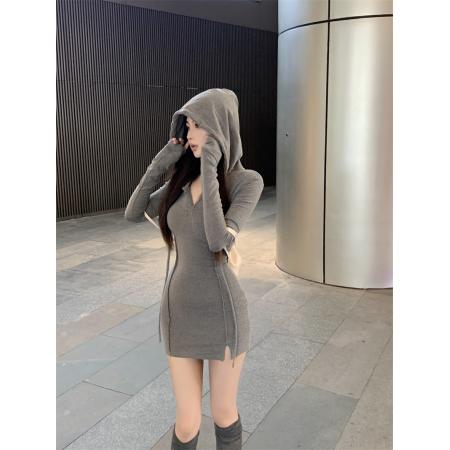 RM33205#黑色连帽长袖收腰连衣裙纯欲辣妹秋季新款紧身包臀裙