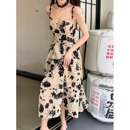 RM34054#夏装新款赫本风复古小众露背印花连衣裙女性感吊带裙子潮
