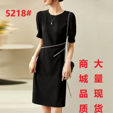 PF1136#黑色不规则连衣裙  新款时尚钉珠显瘦收腰轻奢气质小黑裙子