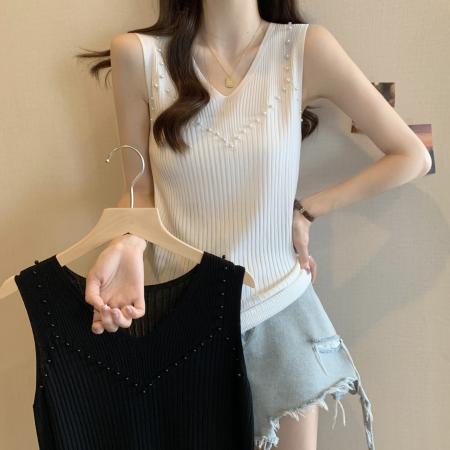 PF1155#大码新款设计感甜美风V领曲珠纯色背心吊带显瘦遮肉上衣