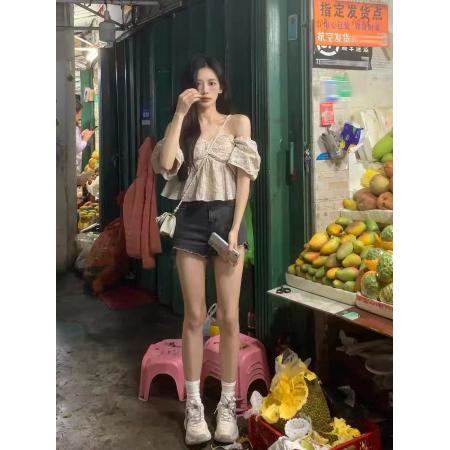 PF1563#一颗甜桃yikett 花与海篇 纯欲天花板 小碎花蓬蓬上衣