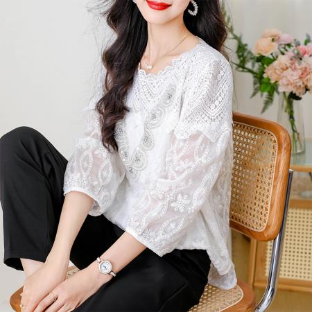 PF1881#法式甜美重工宽松镶钻刺绣镂空小众米杏色衬衫