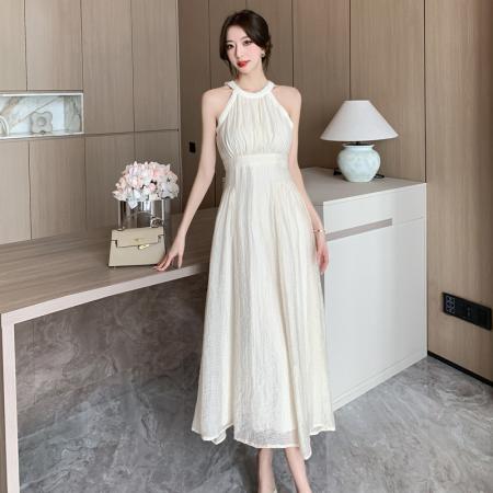 PF2609#挂脖式连衣裙女夏季新款设计感小众高腰显瘦仙女裙子中长款