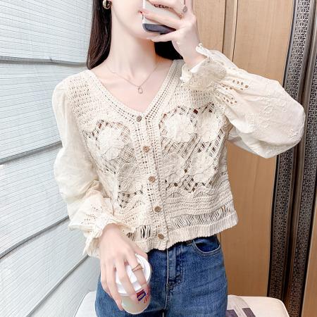 PF3186#新款法式复古拼接镂空V领衬衫女小众雪纺泡泡袖上衣